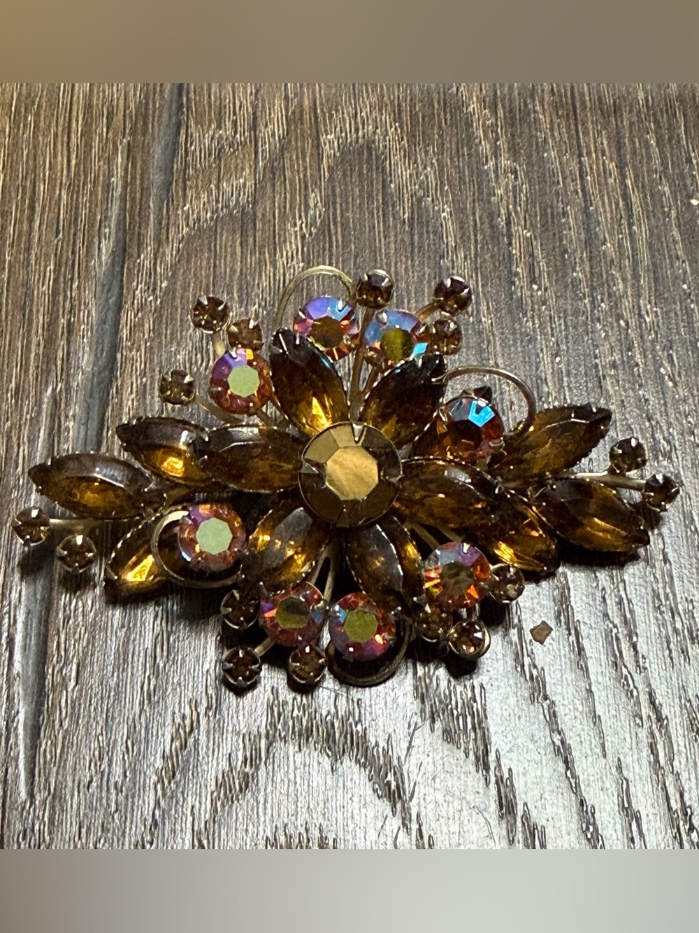 Vintage  Topaz Amber Crystal Floral Brooch - Women Jewelry unsigned Judy Lee